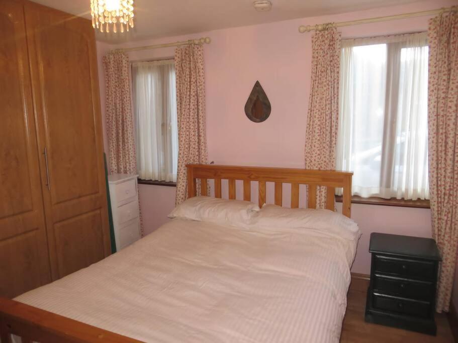 Borodino Studio Apartment Енніскорті Екстер'єр фото